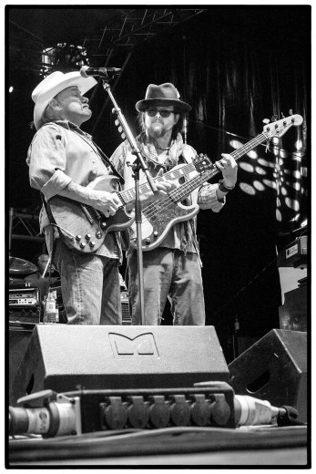 Dickey Betts Band (here Dickey Betts with Pedro Arevalo) © Clemens Mitscher Rock & Roll Fine Arts
