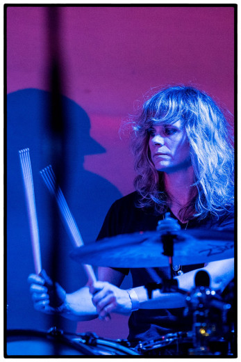 Stephanie Bailey of The Black Angels at Historic Scoot Inn / LEVITATION 2016 © Clemens Mitscher Rock & Roll Fine Arts