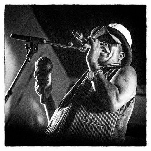 Emanuel "Jagari" Chanda of legendary Zambian band W.I.T.C.H. at Desert Daze Festival 2019 / Lake Perris California © Clemens Mitscher Rock & Roll Fine Arts