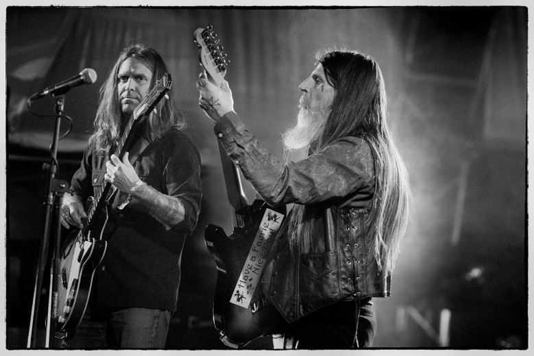 Don McGreevy with Dylan Carlson of Earth at Desert Daze Festival 2018 / Lake Perris / California © Clemens Mitscher Rock & Roll Fine Arts