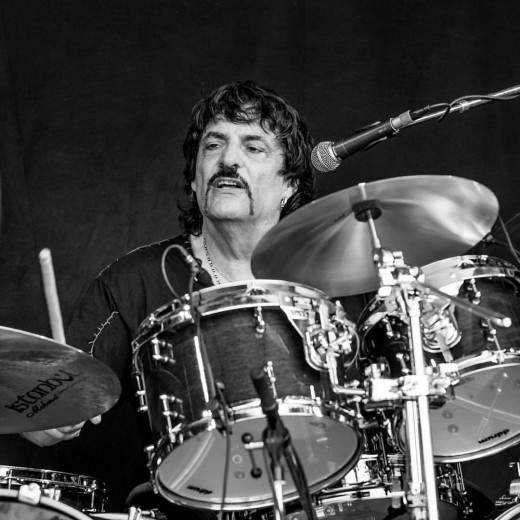 Carmine Appice by Clemens Mitscher. Appice is best known for his associations with Vanilla Fudge, Cactus, the power trio Beck, Bogert & Appice and Rod Stewart. #carmineappice #vanillafudge #beckbogertappice Photography is art. Copyright holder for this art work: © Clemens Mitscher / VG Bild-Kunst, Bonn.